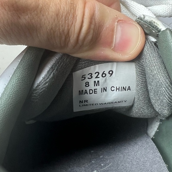 Men’s Worn Once? Footjoy FJ Pro S/L Size 8 Spikeless Golf Shoes White Blue - Picture 11 of 14